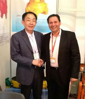 萊州市立圣機(jī)械有限公司主要生產(chǎn)拋光磨頭，大理石磨頭，荔枝面機(jī)，歡迎合作